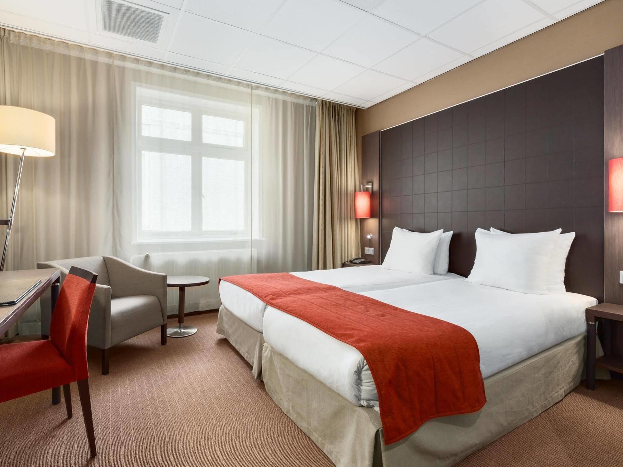 Nh Centre Utrecht Hotel Εξωτερικό φωτογραφία